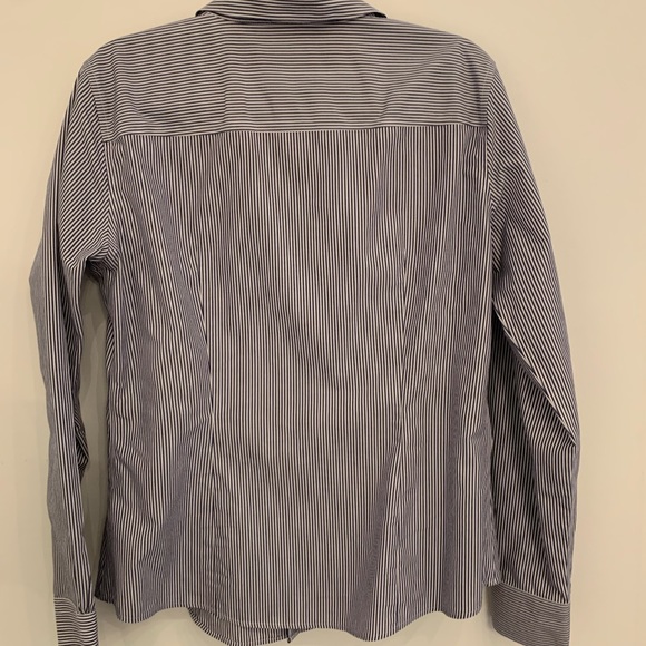 Fitted all cotton no iron women’s brooks brothers button down. worn >5 times. - Picture 1 of 3